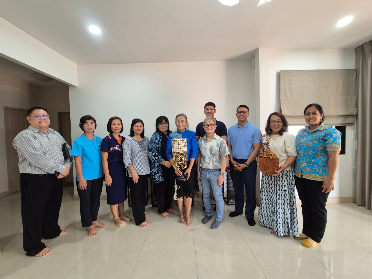 สพจ.นนทบุรี ลงพื้นที่ตรวจสอบสถานที่ผลิตผู้มายื่นลงทะเบียนเป็น ผู้ผลิต ผู้ประกอบการ OTOP/ OTOP ชวนชิม