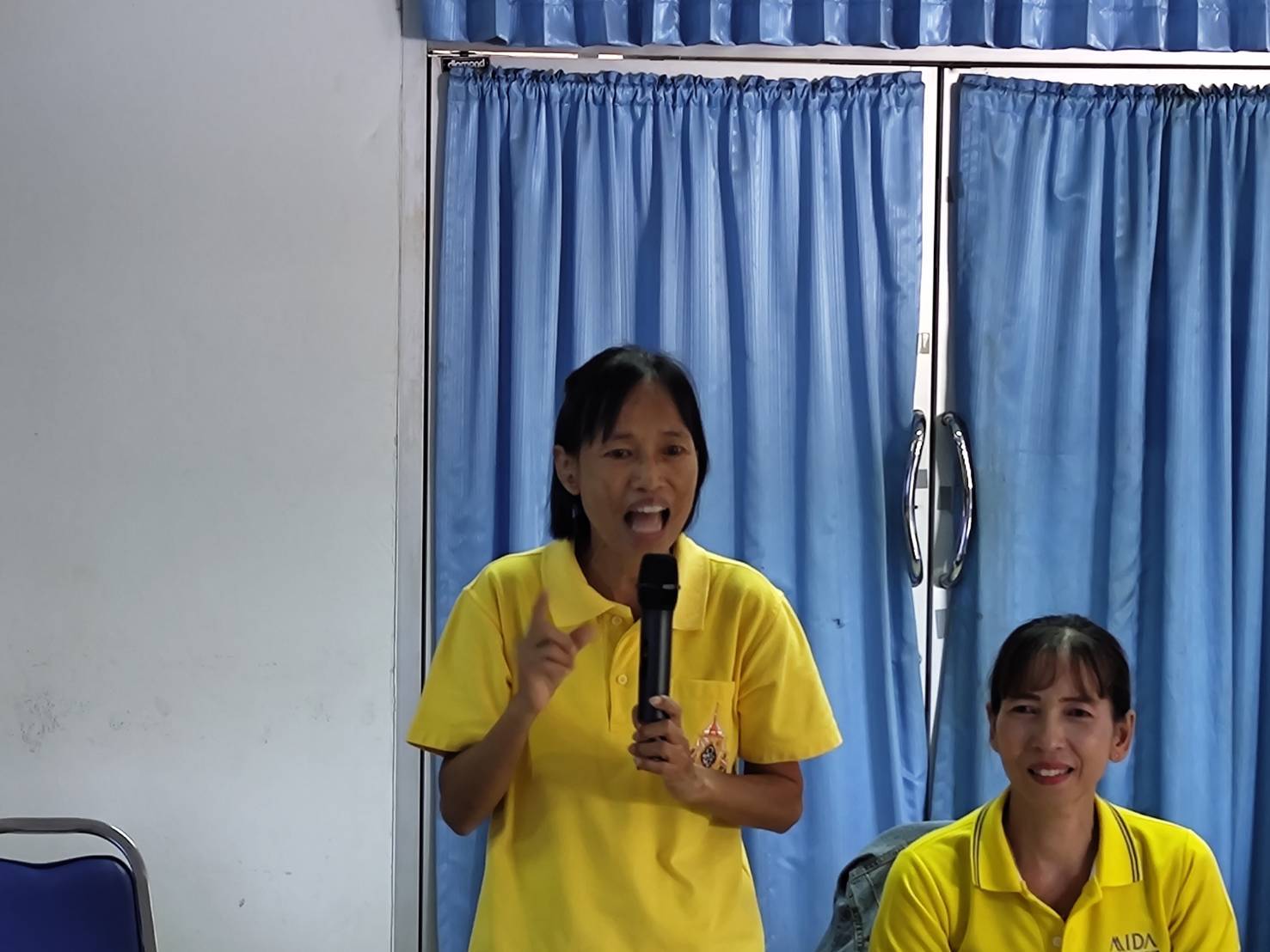 สพอ.ไทรน้อย จัดประชุมอาสาสมัครผู้ประสานงานกองทุนพัฒนาบทบาทสตรีหมู่บ้าน