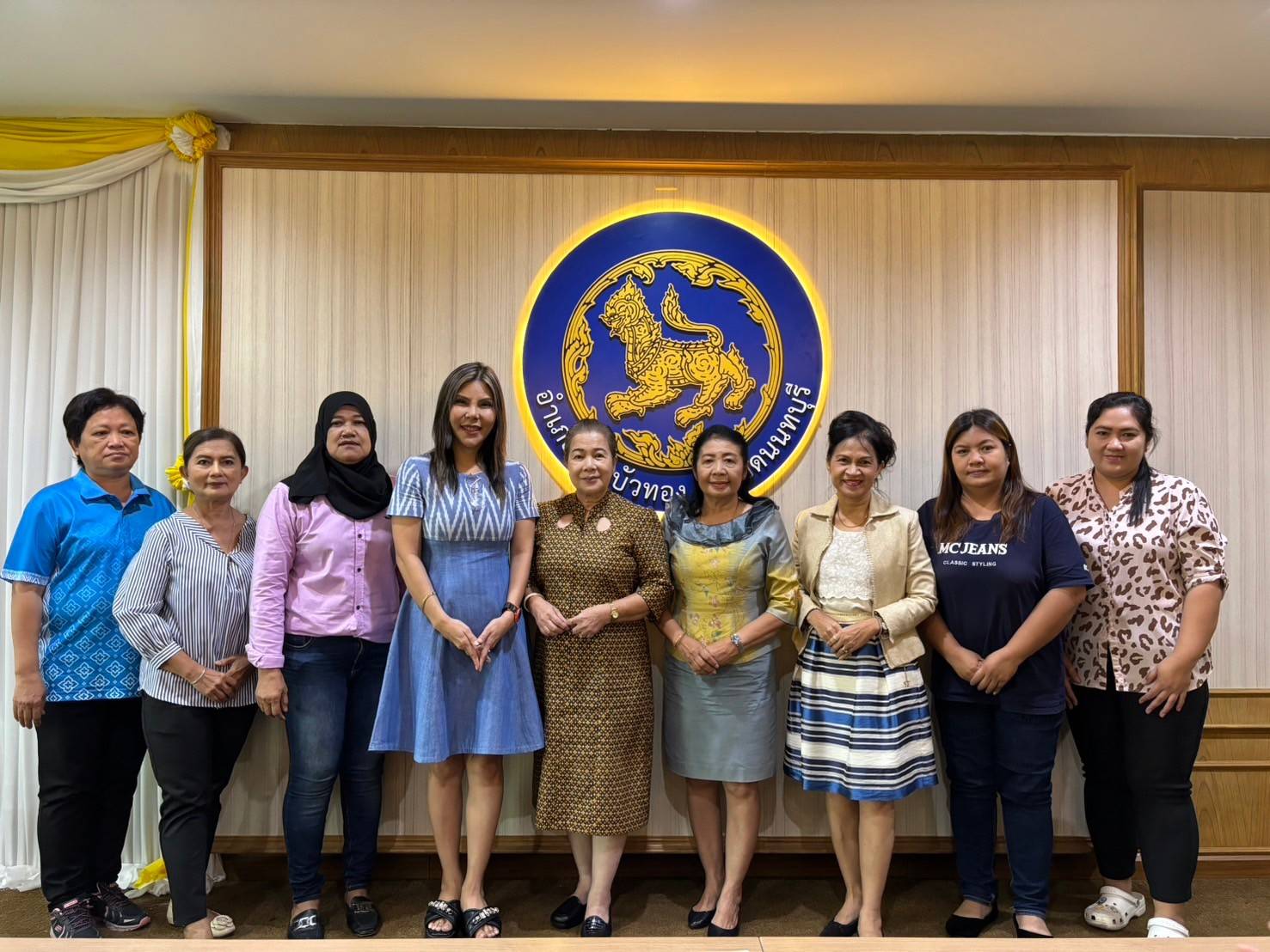 สพอ.บางบัวทอง ดำเนินการประชุมหัวหน้าคณะทำงานขับเคลื่อนกองทุนพัฒนาบทบาทสตรีตำบล/เทศบาล