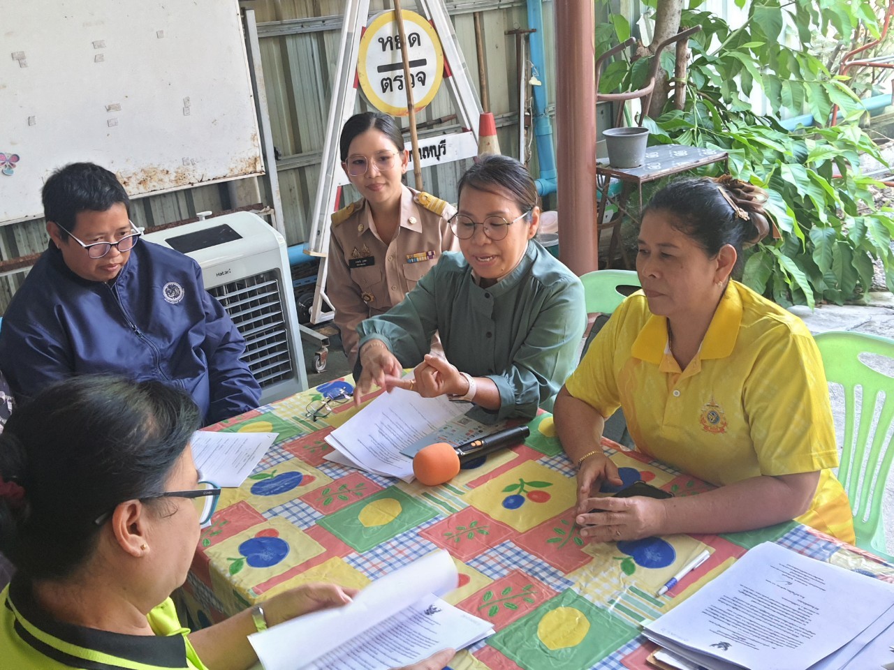 การประชุมคณะทำงานขับเคลื่อนกองทุนพัฒนาบทบาทสตรีตำบลบางกร่าง ครั้งที่ 1/2567