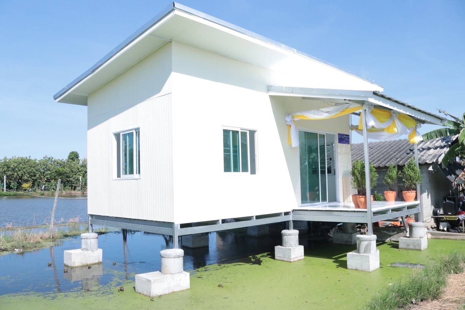 จังหวัดนนทบุรี “ส่งมอบบ้านห่วงใยจากใจ GLO” จากครัวเรือนเป้าหมาย TPMAP ปี 2566 โดยได้รับสนับสนุนงบประมาณจากสำนักงานสลากกินแบ่งรัฐบาล จำนวน 200,000 บาท