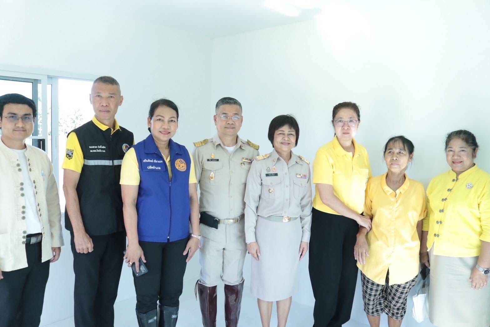 จังหวัดนนทบุรี “ส่งมอบบ้านห่วงใยจากใจ GLO” จากครัวเรือนเป้าหมาย TPMAP ปี 2566 โดยได้รับสนับสนุนงบประมาณจากสำนักงานสลากกินแบ่งรัฐบาล จำนวน 200,000 บาท