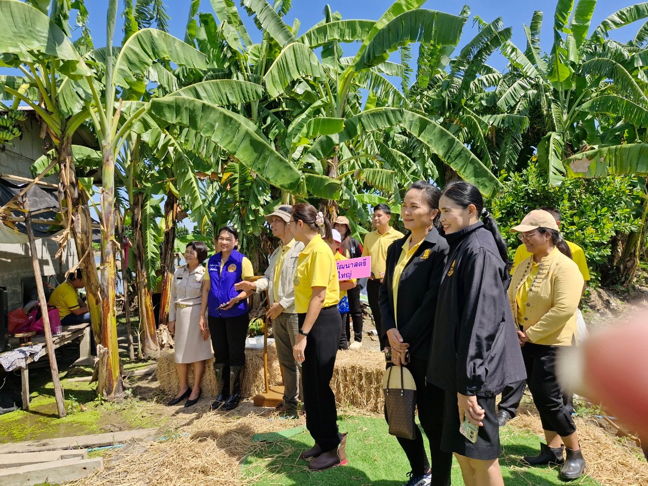 จังหวัดนนทบุรี “ส่งมอบบ้านห่วงใยจากใจ GLO” จากครัวเรือนเป้าหมาย TPMAP ปี 2566 โดยได้รับสนับสนุนงบประมาณจากสำนักงานสลากกินแบ่งรัฐบาล จำนวน 200,000 บาท