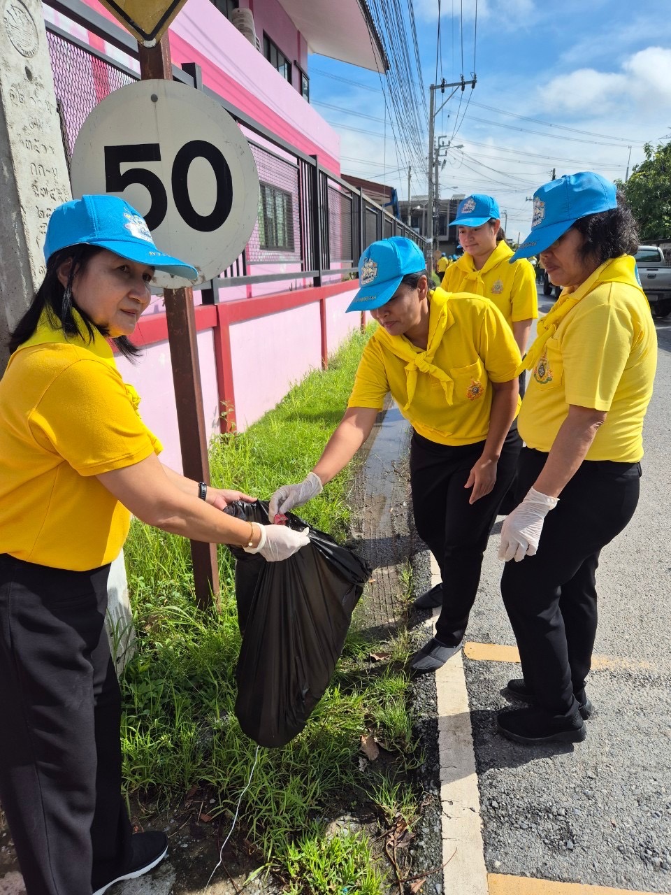 🔔 สพอ.บางบัวทองร่วมกิจกรรมจิตอาสา “เราทำความ ดี ด้วยหัวใจ” ประจำเดือนตุลาคม 2567