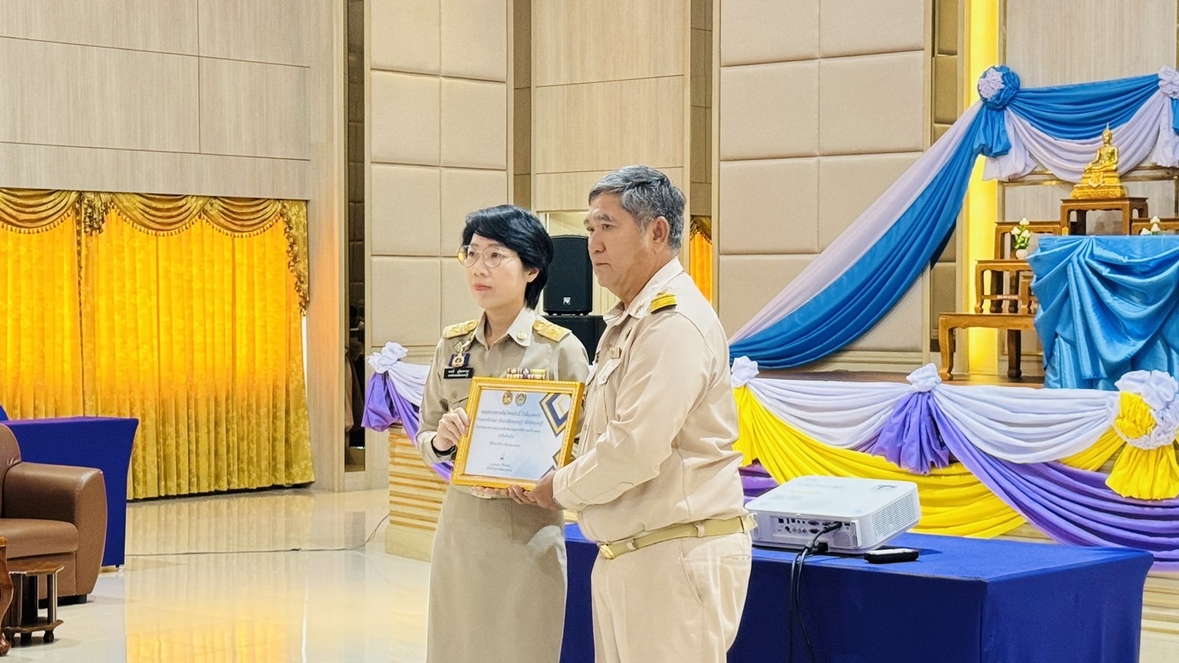 สพอ.เมืองนนทบุรี ร่วมประชุมหัวหน้าส่วนราชการ กำนัน ผู้ใหญ่บ้าน ฯ