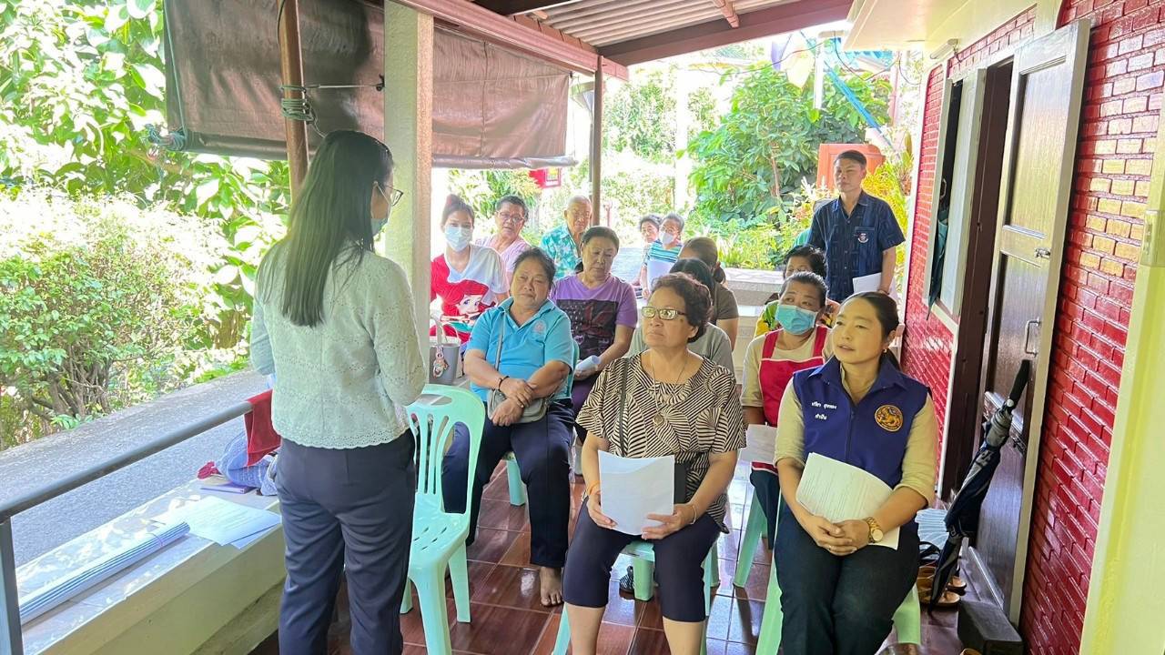 พช.ปากเกร็ด ส่งเสริมการจัดตั้งกลุ่มออมทรัพย์เพื่อการผลิตบ้านเตย ตำบลบางตะไนย์