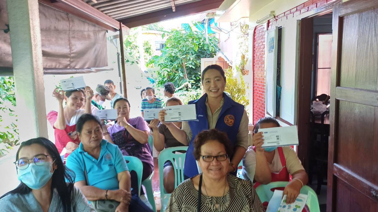 พช.ปากเกร็ด ส่งเสริมการจัดตั้งกลุ่มออมทรัพย์เพื่อการผลิตบ้านเตย ตำบลบางตะไนย์