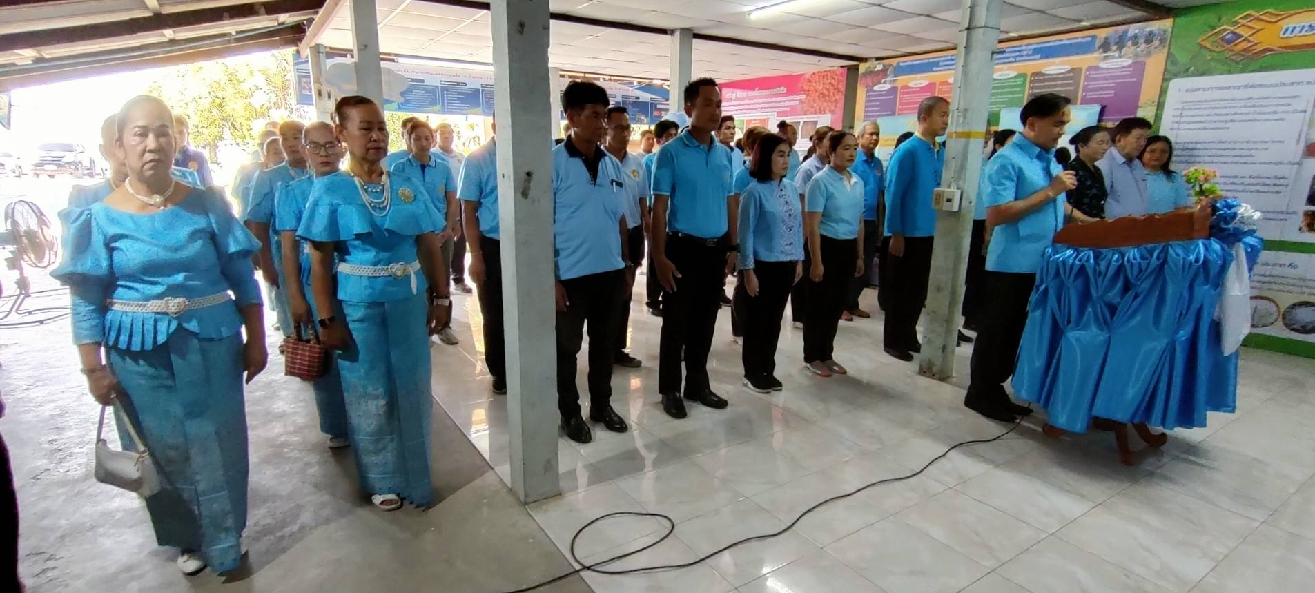 พช.ปากเกร็ด พร้อมกับภาคีเครือข่ายกองทุนแม่ของแผ่นดินอำเภอปากเกร็ด จัดงาน ”2 ทศวรรษ กองทุนแม่ของแผ่นดิน ครอบครัวอบอุ่น ชุมชนเข้มแข็ง” ร่วมกับกิจกรรม “ผู้นำต้องทำก่อน” การปลูกผักสวนครัวเพื่อสร้างความมั่นคงทางอาหาร