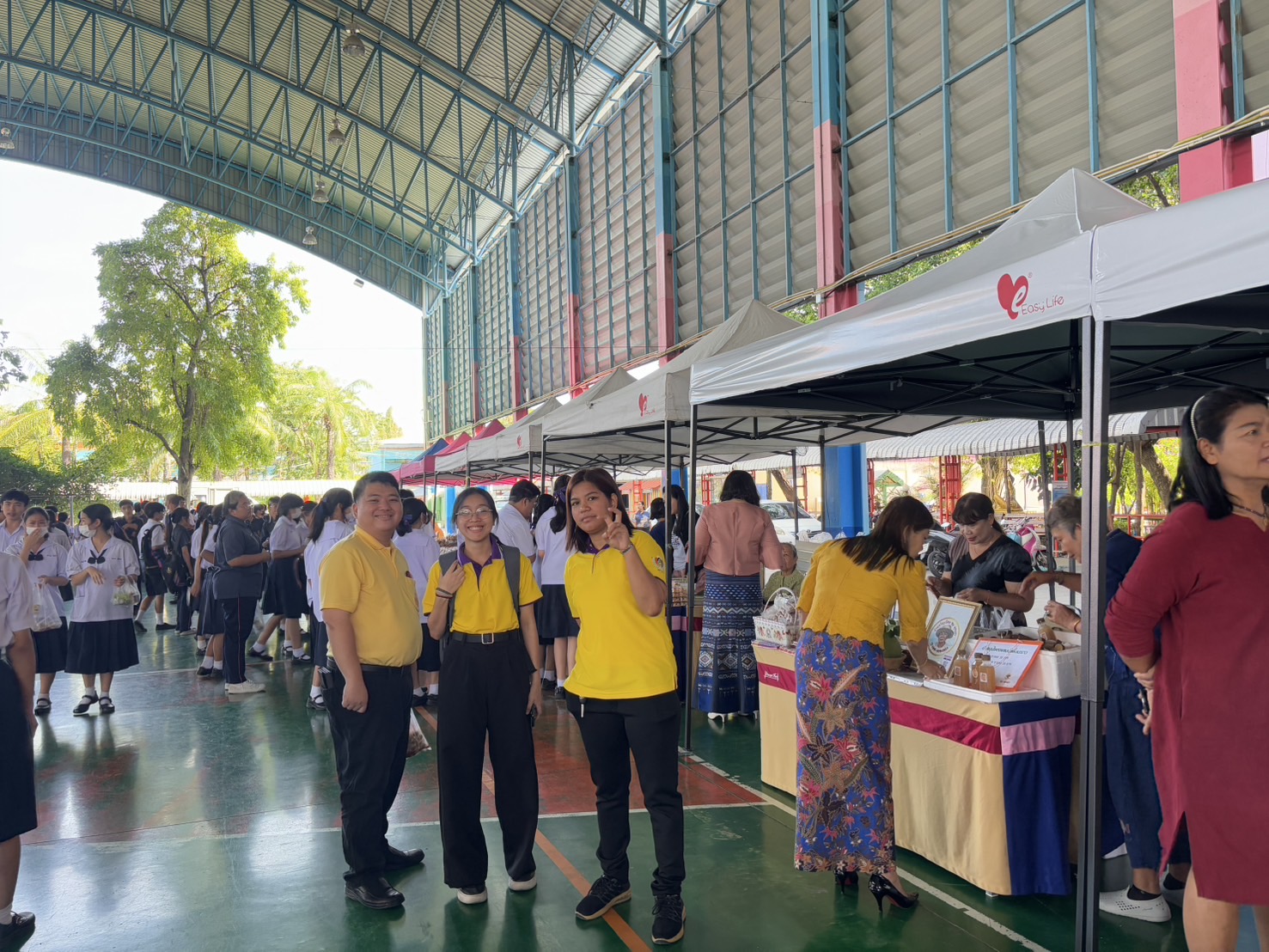 พช.บางกรวย เยี่ยมเยียนผู้ประกอบการ OTOP อำเภอบางกรวย ในงาน “รักษ์ภูมิปัญญาชีพถิ่นนนท์”