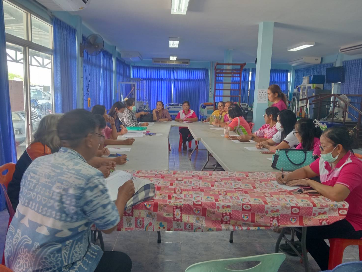 พช. ปากเกร็ด ประชุมคณะกรรมการพัฒนาสตรีตำบลคลองข่อย