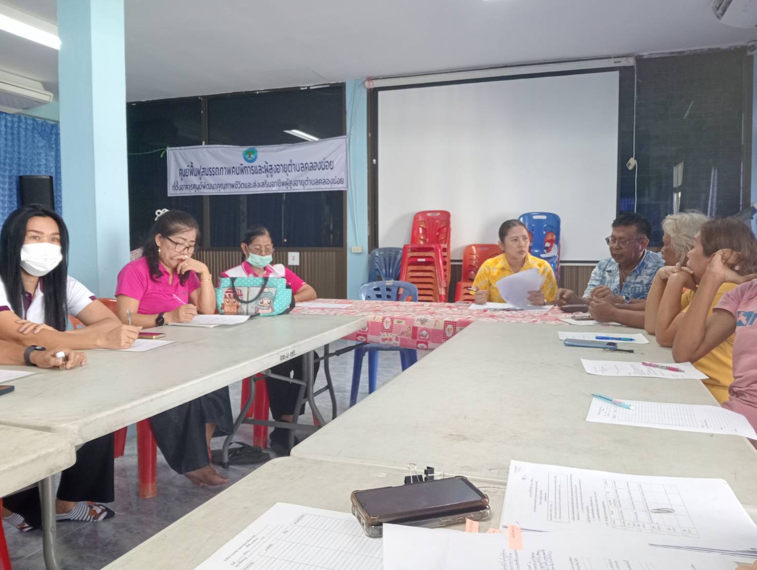 พช. ปากเกร็ด ประชุมคณะกรรมการพัฒนาสตรีตำบลคลองข่อย