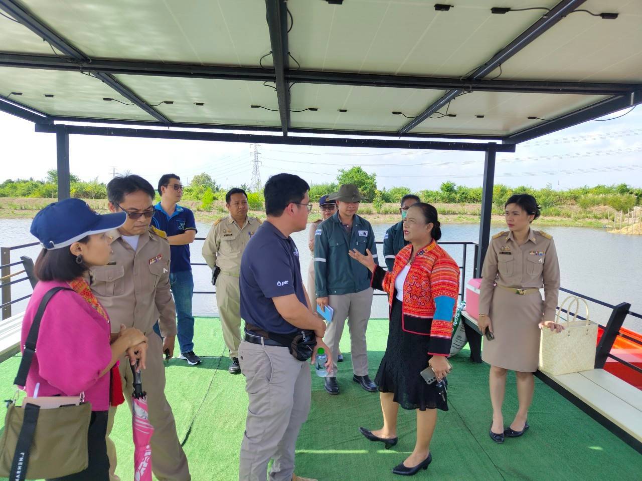 พช.นนท์ ร่วมประชุมเตรียมจัดกิจกรรมเกี่ยวข้าว ปตท. ไทรน้อย รอบ2