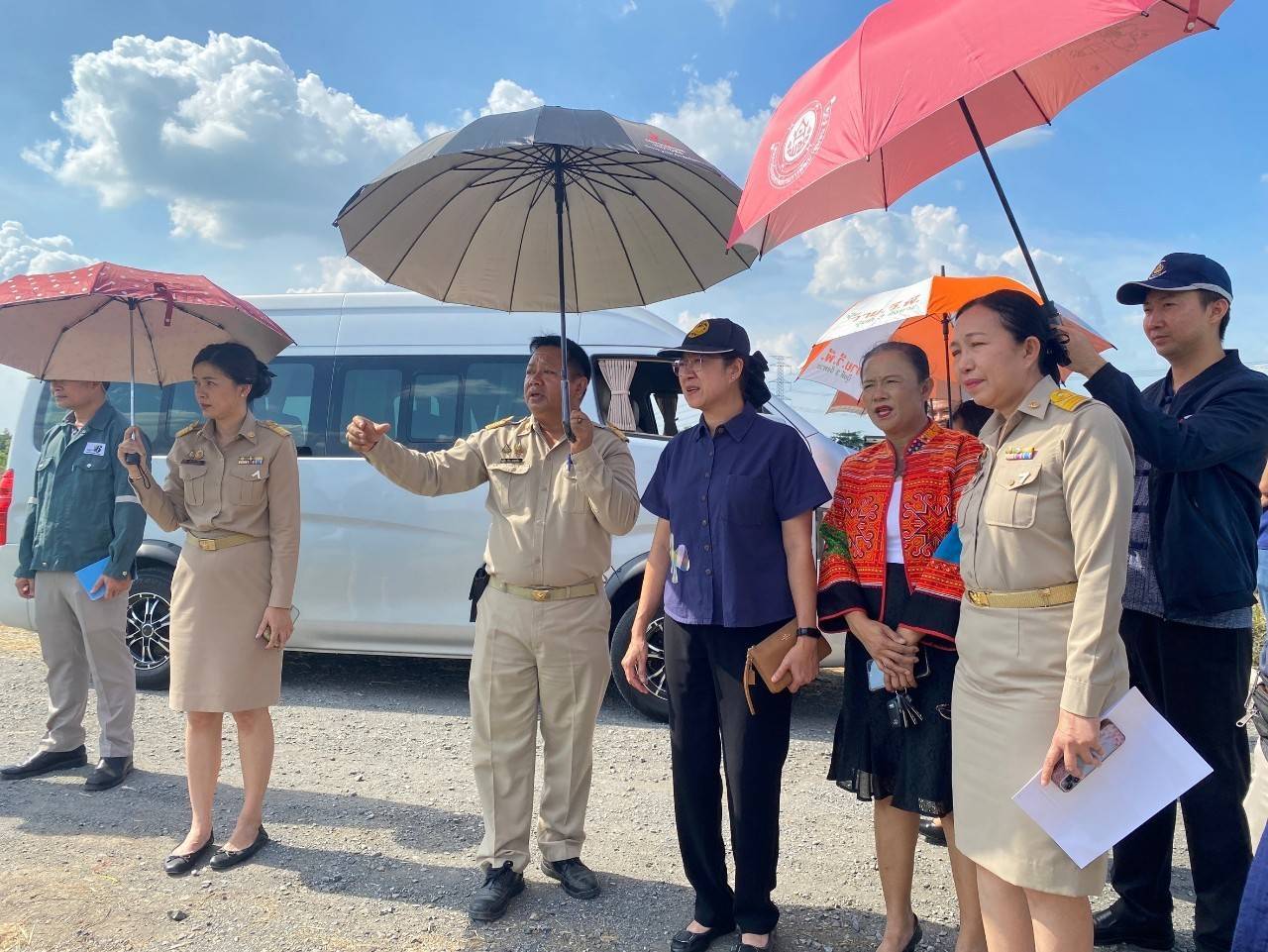 พช.นนท์ ร่วมประชุมเตรียมจัดกิจกรรมเกี่ยวข้าว ปตท. ไทรน้อย รอบ2