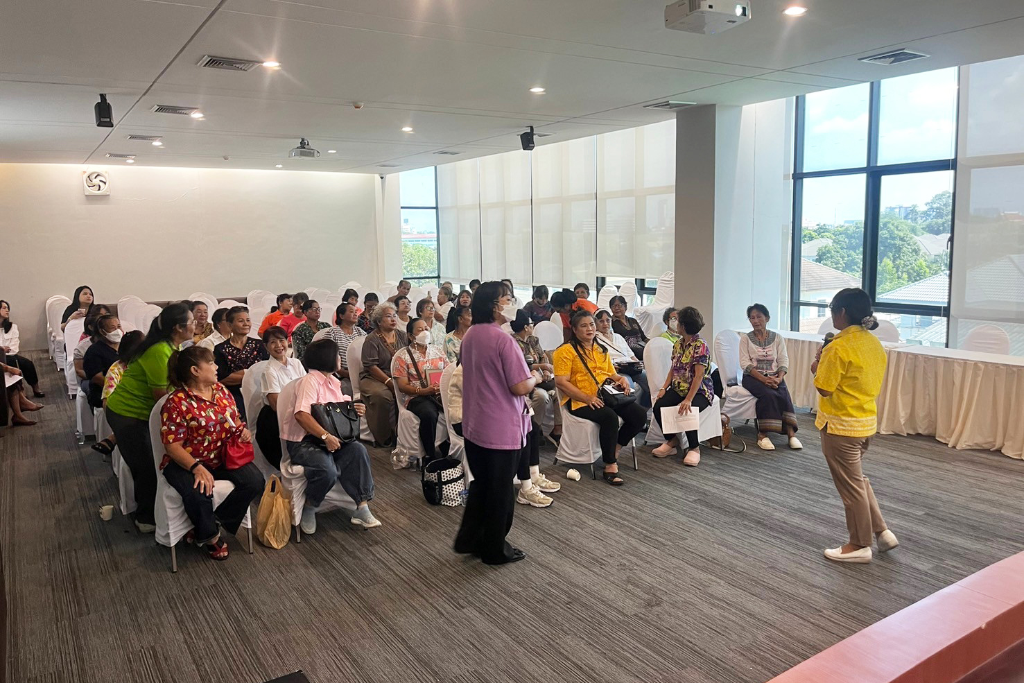 การประชุมคณะทำงานขับเคลื่อนกองทุนพัฒนาบทบาทสตรีเทศบาลเมืองบางศรีเมือง ครั้งที่ 1