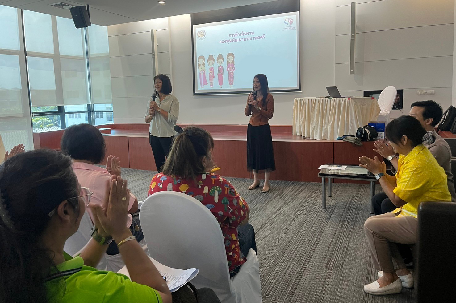 การประชุมคณะทำงานขับเคลื่อนกองทุนพัฒนาบทบาทสตรีเทศบาลเมืองบางศรีเมือง ครั้งที่ 1