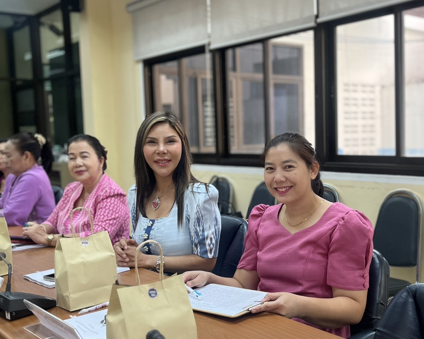 สพอ.เมืองนนทบุรีประชุมคัดเลือกคณะทำงานขับเคลื่อนกองทุนพัฒนาบทบาทสตรีจังหวัดนนทบุรี ครั้งที่ 8/2567