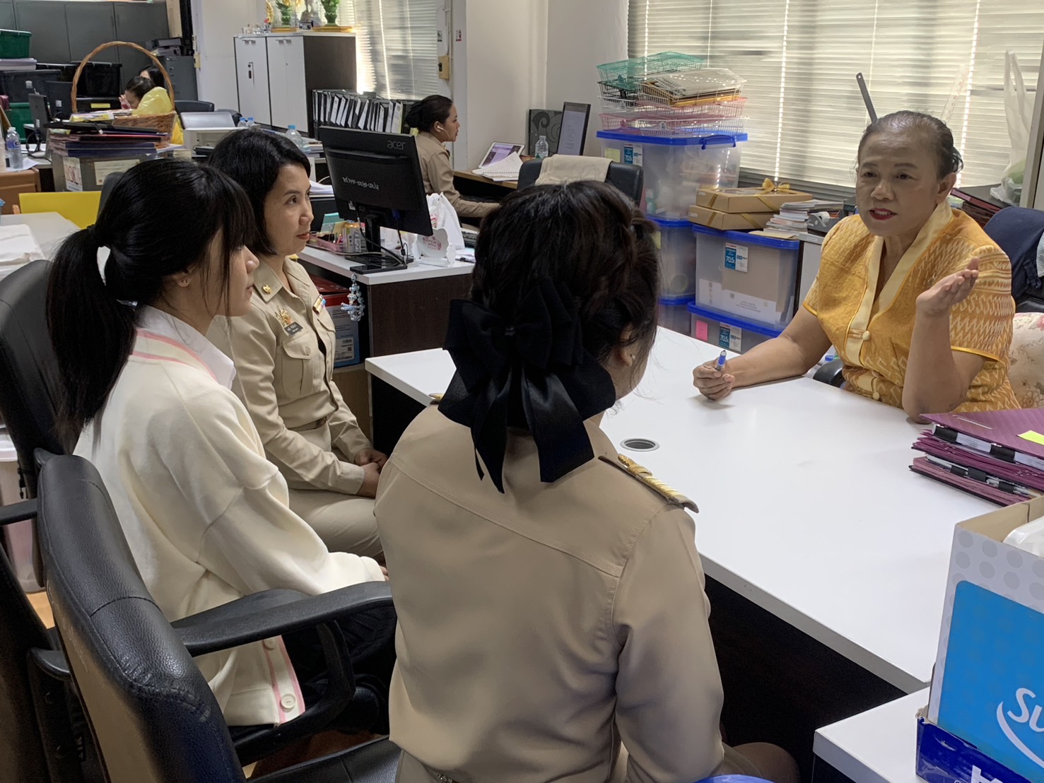 พช.นนท์ รับรายงานตัวข้าราชการและนักศึกษาฝึกสหกิจศึกษา เพื่อปฏิบัติหน้าที่ราชการสำนักงานพัฒนาชุมชนจังหวัดนนทบุรี