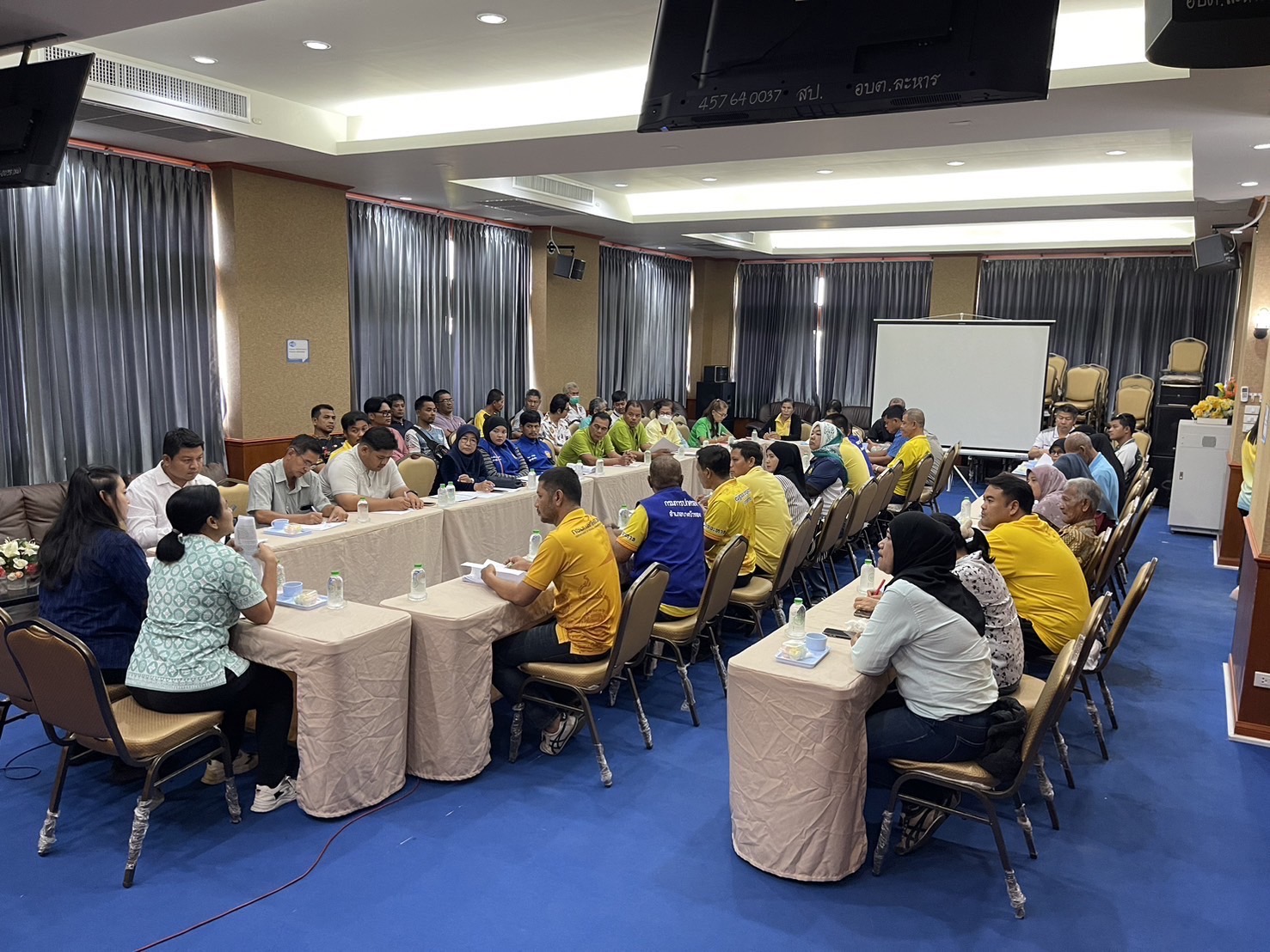 🪭พช.บางบัวทอง ประชุมสร้างความรู้ความเข้าใจแนวทางการขับเคลื่อนตำบลเข้มแข็ง ตามหลักปรัชญาของเศรษฐกิจพอเพียง ประจำปีงบประมาณ 2568