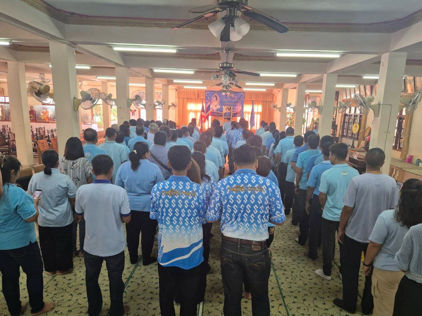 พช.บางบัวทอง พร้อมกับภาคีเครือข่ายกองทุนแม่ของแผ่นดินอำเภอบางบัวทอง จัดกิจกรรมจิตอาสา ๒๕ พฤศจิกายน วันกองทุนแม่ของแผ่นดิน ภายใต้แนวคิด “๒ ทศวรรษ กองทุนแม่ของแผ่นดิน ครอบครัวอบอุ่น ชุมชนเข้มแข็ง”