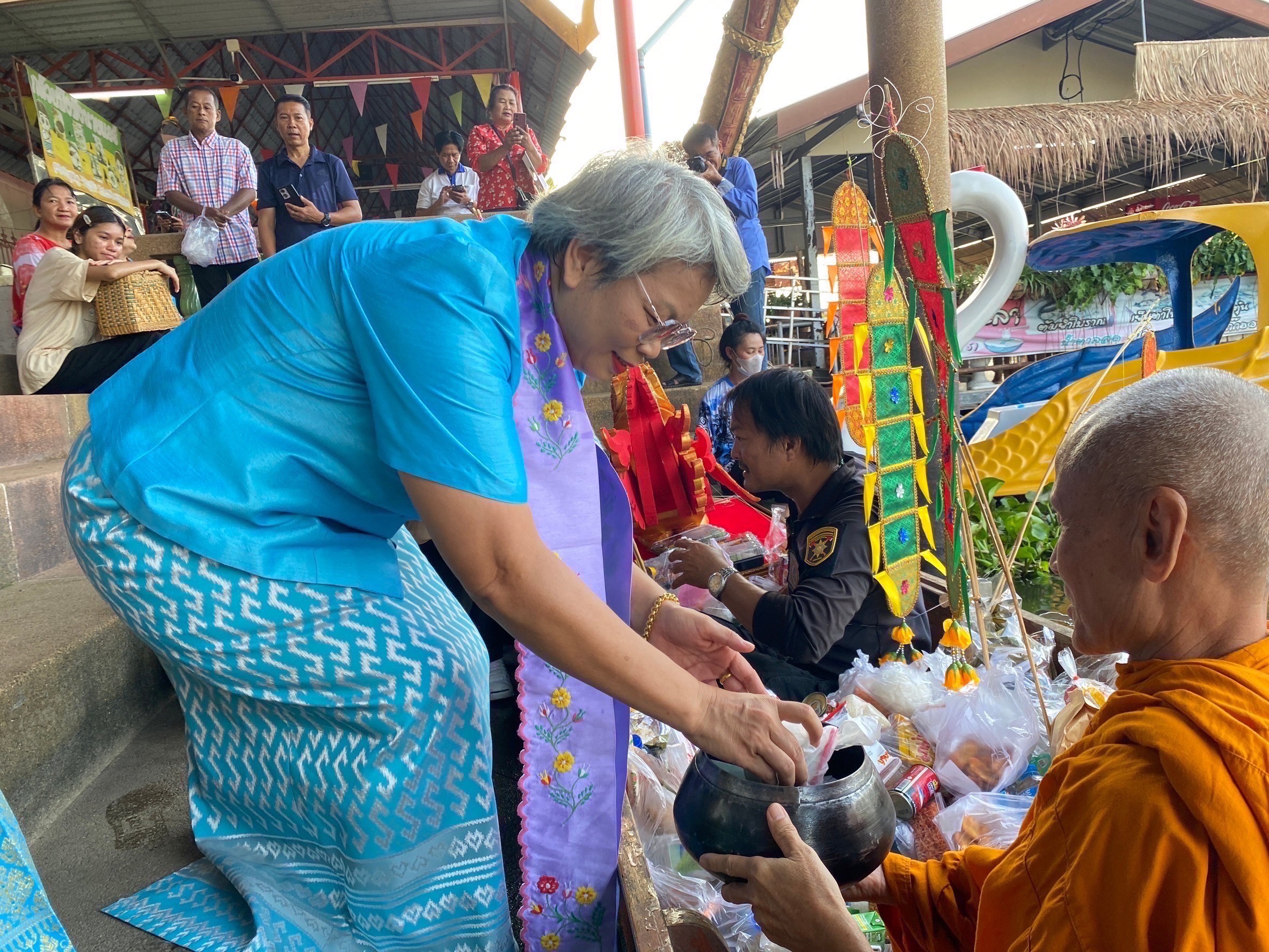 “สพอ.ไทรน้อยดำเนินการจัดกิจกรรม ๒๕ พฤศจิกายน วันกองทุนแม่ของแผ่นดิน ภายใต้แนวคิด “๒ ทศวรรษ กองทุนแม่ของแผ่นดิน ครอบครัวอบอุ่น ชุมชนเข้มแข็ง”