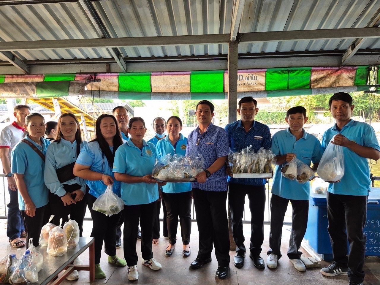 “สพอ.ไทรน้อยดำเนินการจัดกิจกรรม ๒๕ พฤศจิกายน วันกองทุนแม่ของแผ่นดิน ภายใต้แนวคิด “๒ ทศวรรษ กองทุนแม่ของแผ่นดิน ครอบครัวอบอุ่น ชุมชนเข้มแข็ง”