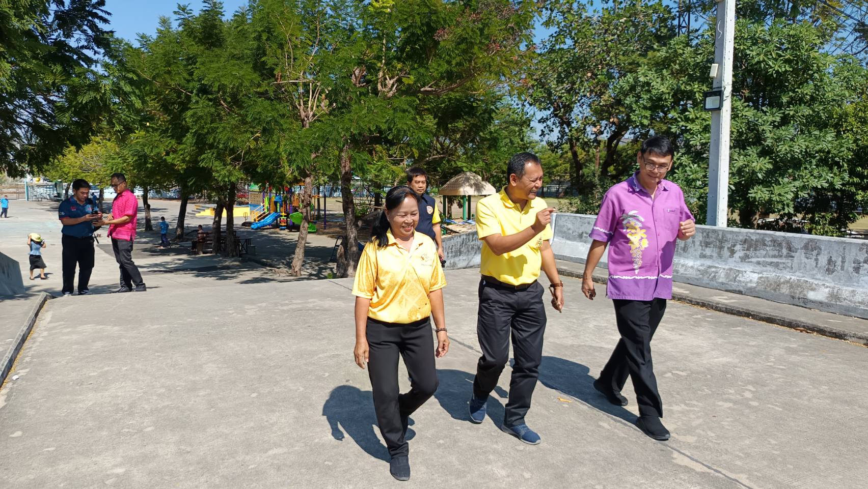 สพอ.บางกรวยดำเนินการเตรียมความพร้อมการจัดทำMOU “ตำบลเข้มแข็งตามหลักปรัชญาของเศรษฐกิจพอเพียง”
