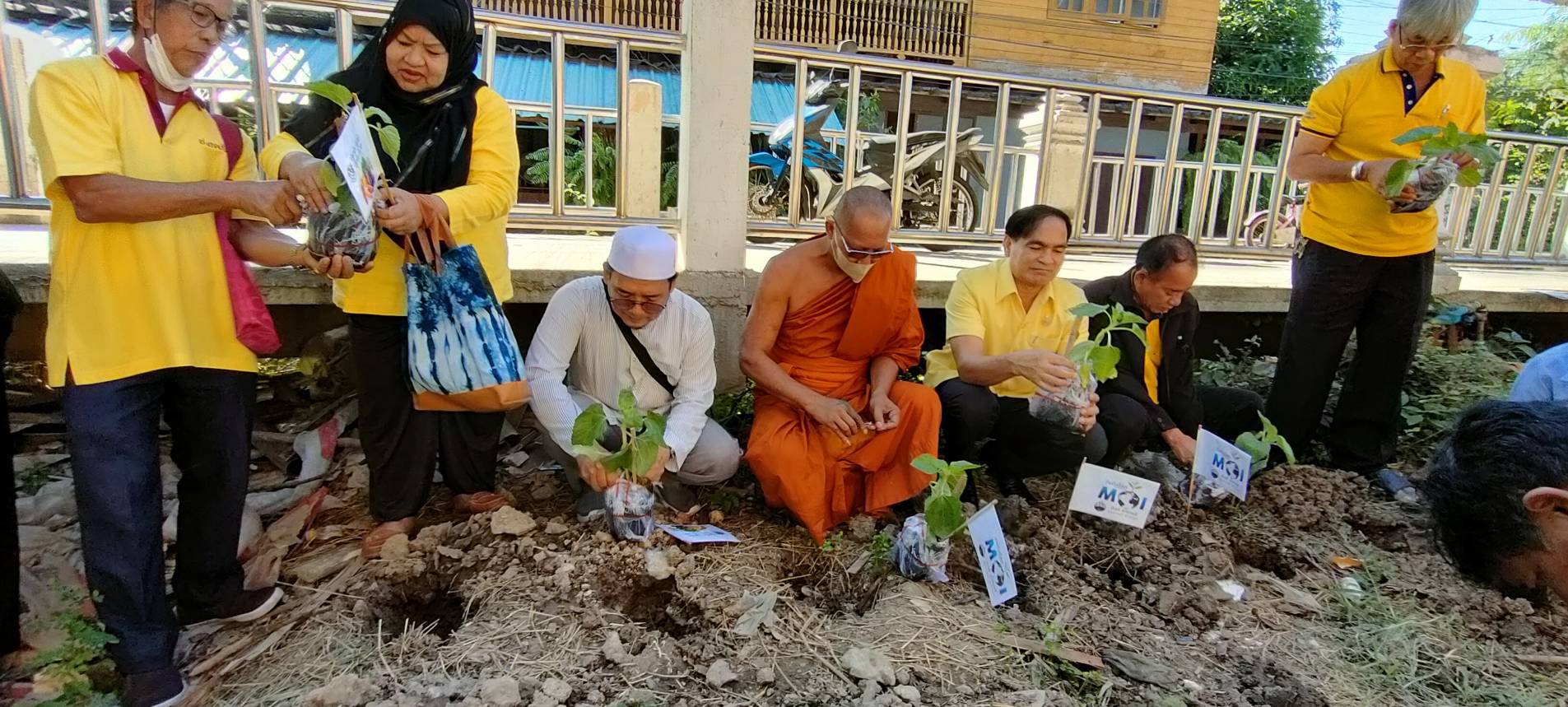 สำนักงานพัฒนาชุมชนอำเภอปากเกร็ดดำเนินการขับเคลื่อนตำบลเข้มแข็ง ตามหลักปรัชญาของเศรษฐกิจพอเพียง ตำบลเกาะเกร็ด อำเภอปากเกร็ด