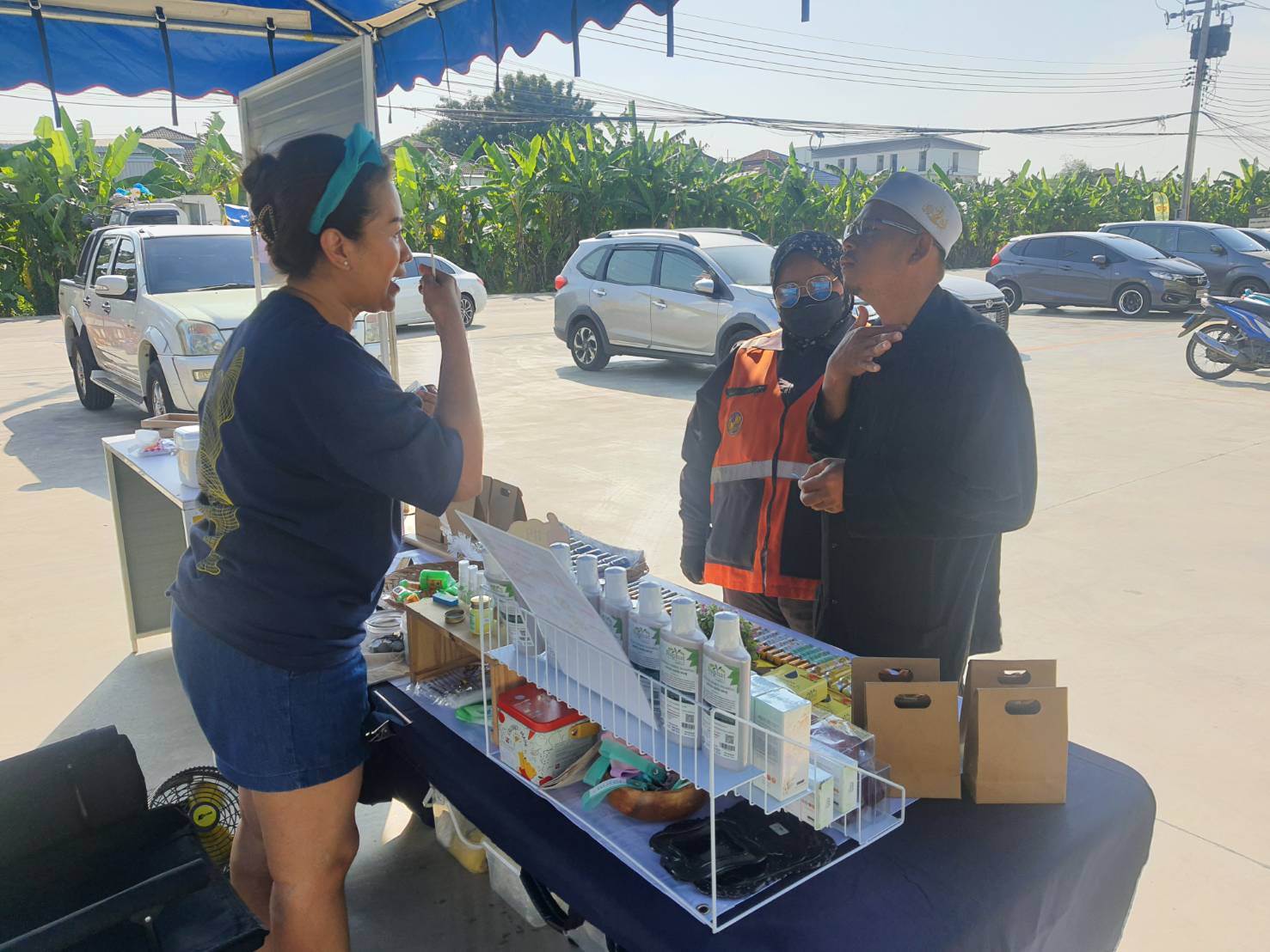 พช.อำเภอเมืองนนทบุรี ร่วมสนับสนุนผู้ประกอบการ ในงานแฟร์เปิด CJ mall สาขาเทศบาลเมืองไทรม้า