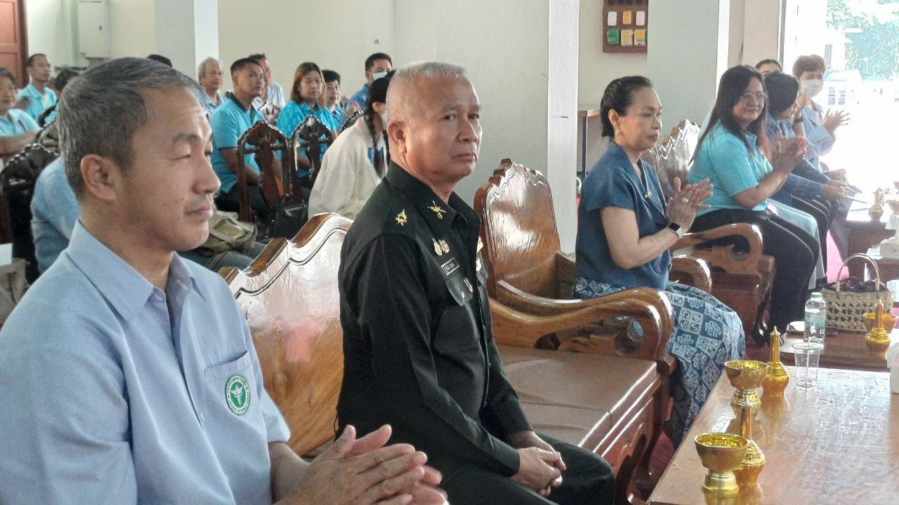 พช.ปากเกร็ดพร้อมเครือข่ายกองทุนแม่ของแผ่นดินอำเภอปากเกร็ดจัดทอดผ้าป่าสามัคคี