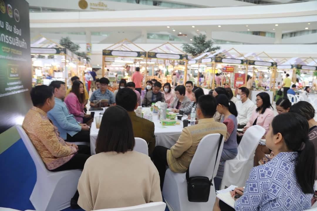 พช. นนท์ร่วมประชุมหารือข้อราชการรายสัปดาห์ (Morning Talk)