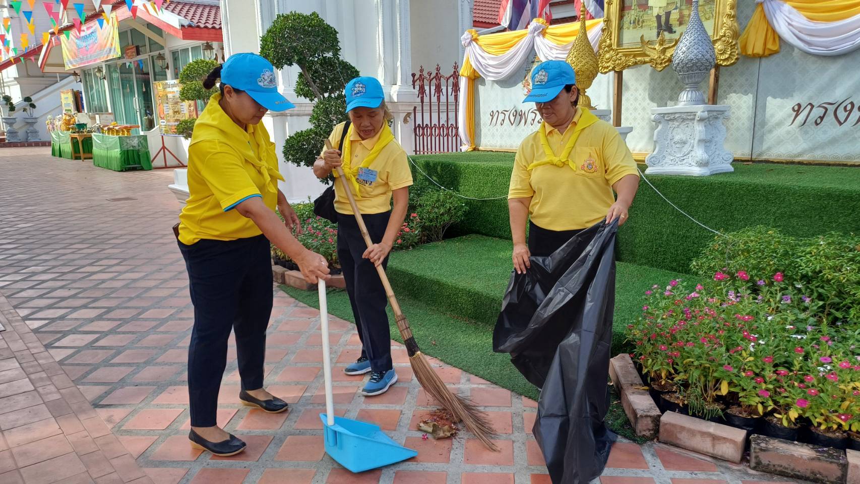 พช.ปากเกร็ดร่วมกิจกรรม จิตอาสาพระราชทาน 5 ธันวาคม 2567″ทำความดี ด้วยหัวใจ เทิดทูนสถาบันหลักของชาติ”