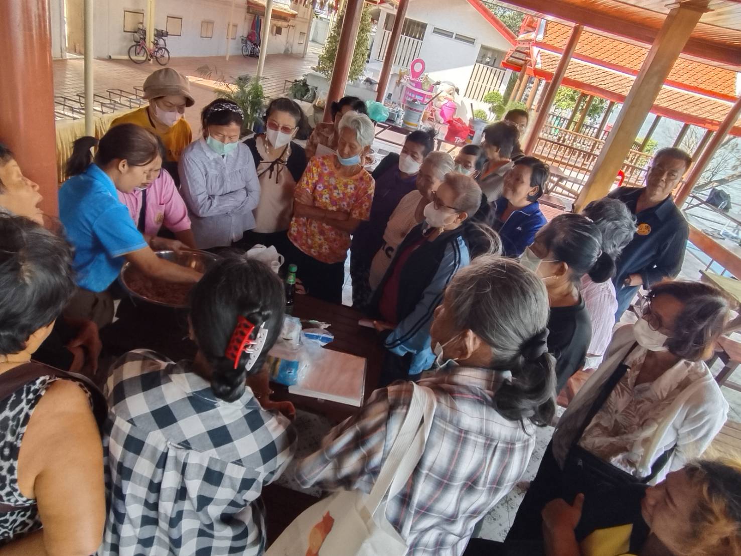 พช.ปากเกร็ด ดำเนินโครงการฝึกอบรมอาชีพครัวเรือนที่มีปัญหาด้านอาชีพและรายได้ ตามแนวทางสัมมาชีพชุมชน