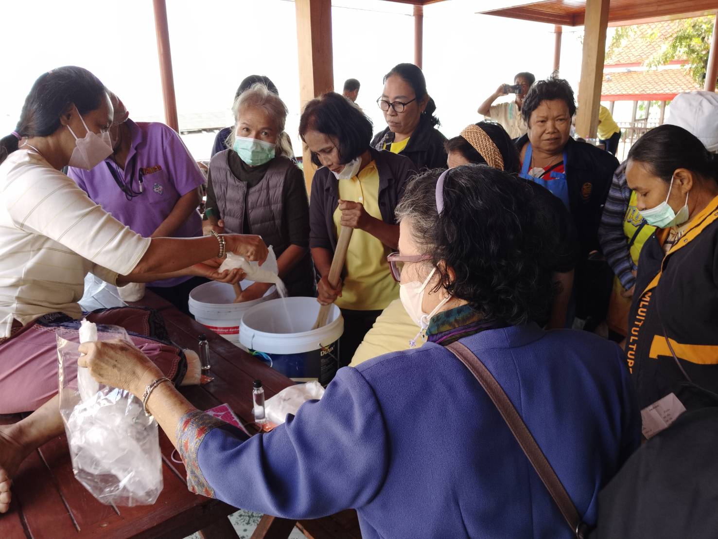 พช.ปากเกร็ด ดำเนินโครงการฝึกอบรมอาชีพครัวเรือนที่มีปัญหาด้านอาชีพและรายได้ ตามแนวทางสัมมาชีพชุมชน