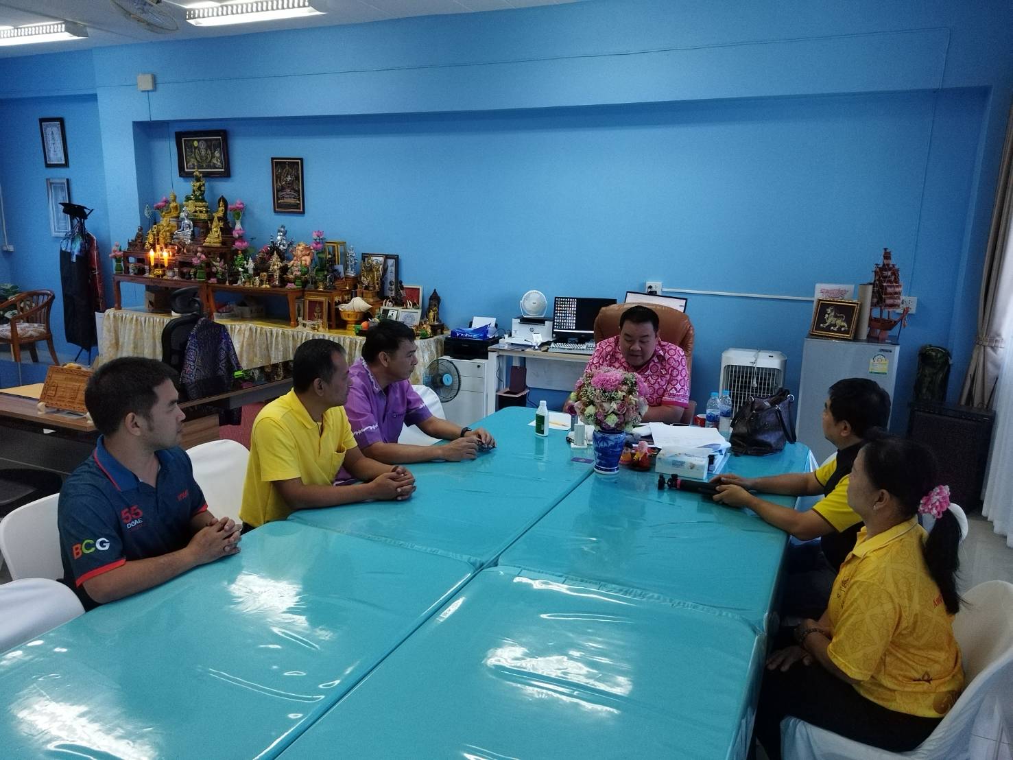 สพอ.บางกรวยดำเนินการเตรียมความพร้อมการจัดทำMOU “ตำบลเข้มแข็งตามหลักปรัชญาของเศรษฐกิจพอเพียง”