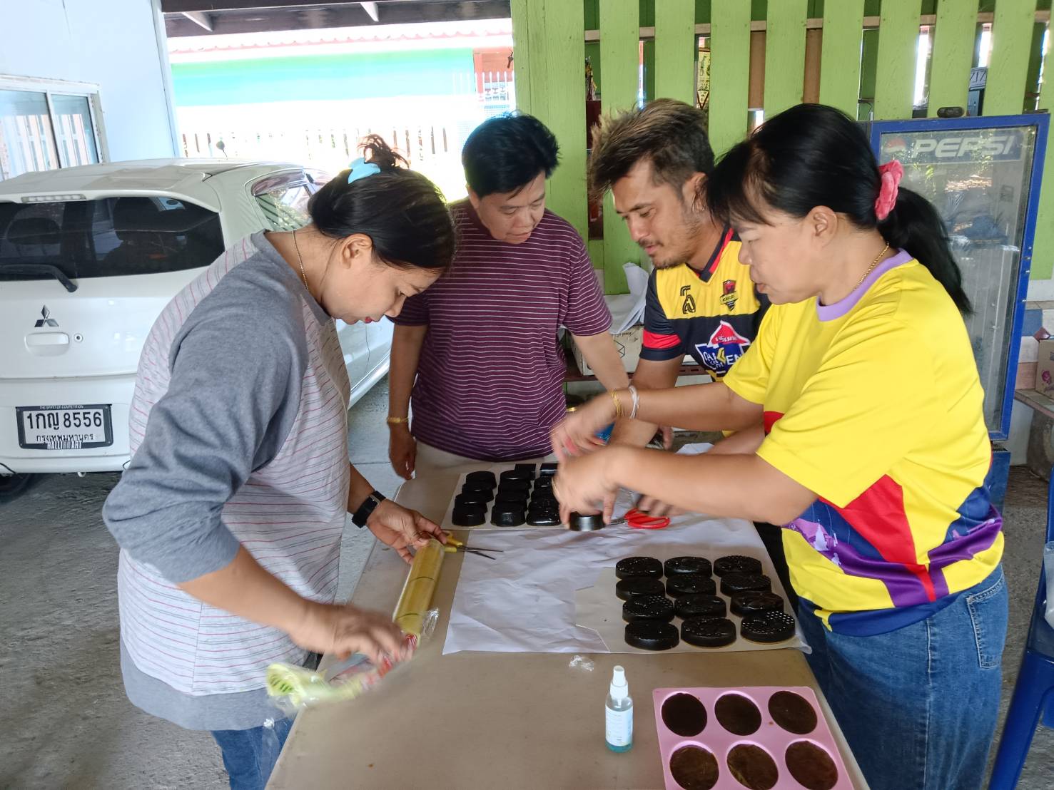 สำนักงานพัฒนาชุมชนอำเภอปากเกร็ด ดำเนินโครงการเตรียมความพร้อมหมู่บ้านแพร่ระบาดยาเสพติดพัฒนาสู่หมู่บ้านต้นกล้ากองทุนแม่ของแผ่นดิน