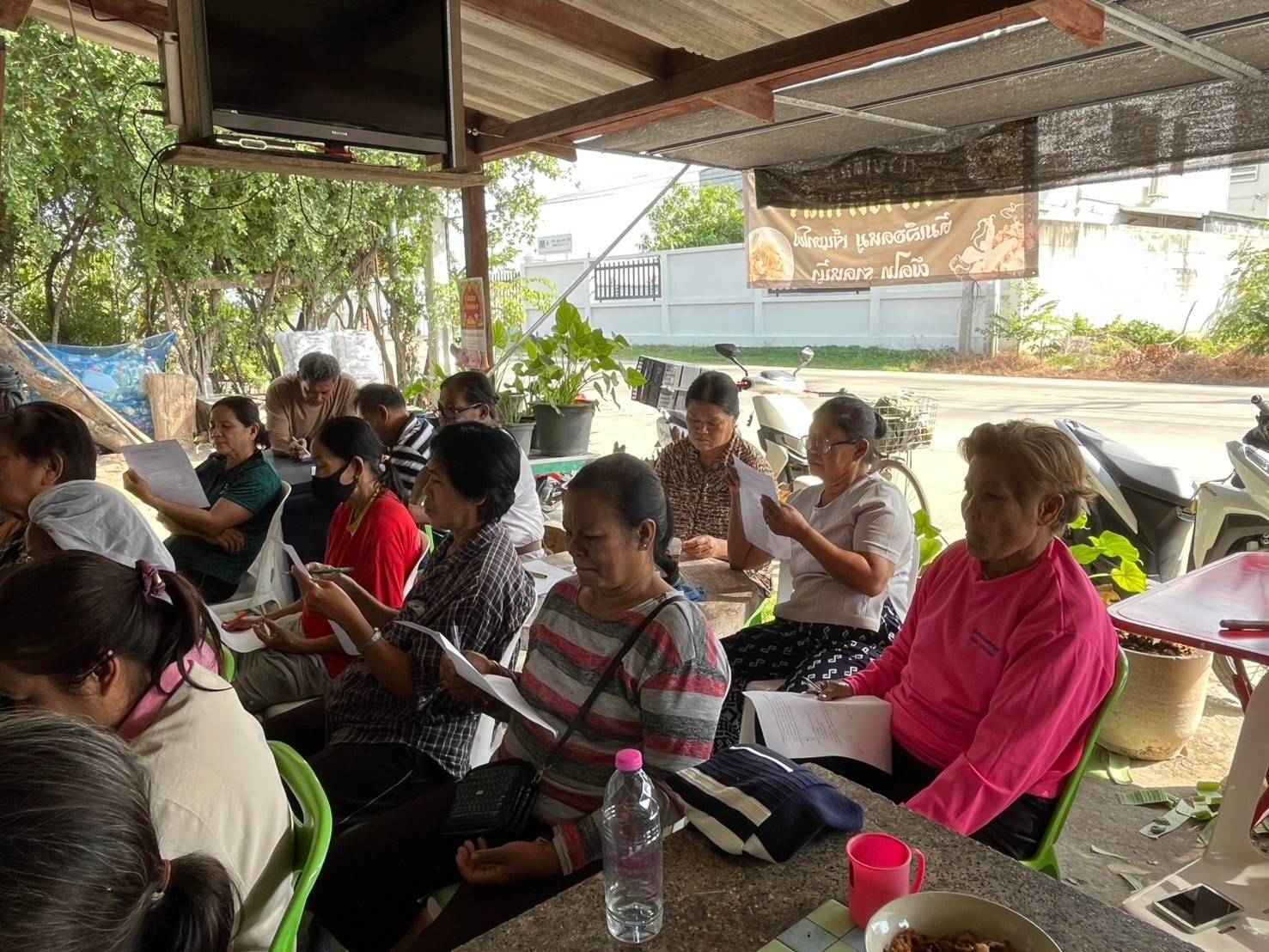 สพอ.ไทรน้อย จัดโครงการส่งเสริมประชาชนเป้าหมายเข้าถึงแหล่งทุน