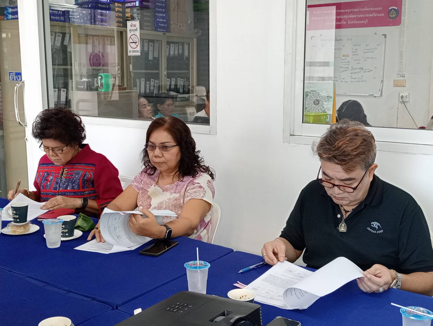 พช.ปากเกร็ดจัดประชุมคณะอนุกรรมการกลั่นกรองและติดตามการดำเนินงานกองทุนพัฒนาบทบาทสตรีอำเภอ(อกส.อ) อำเภอปากเกร็ด ครั้งที่  7/2567 ปีงบประมาณ 2568