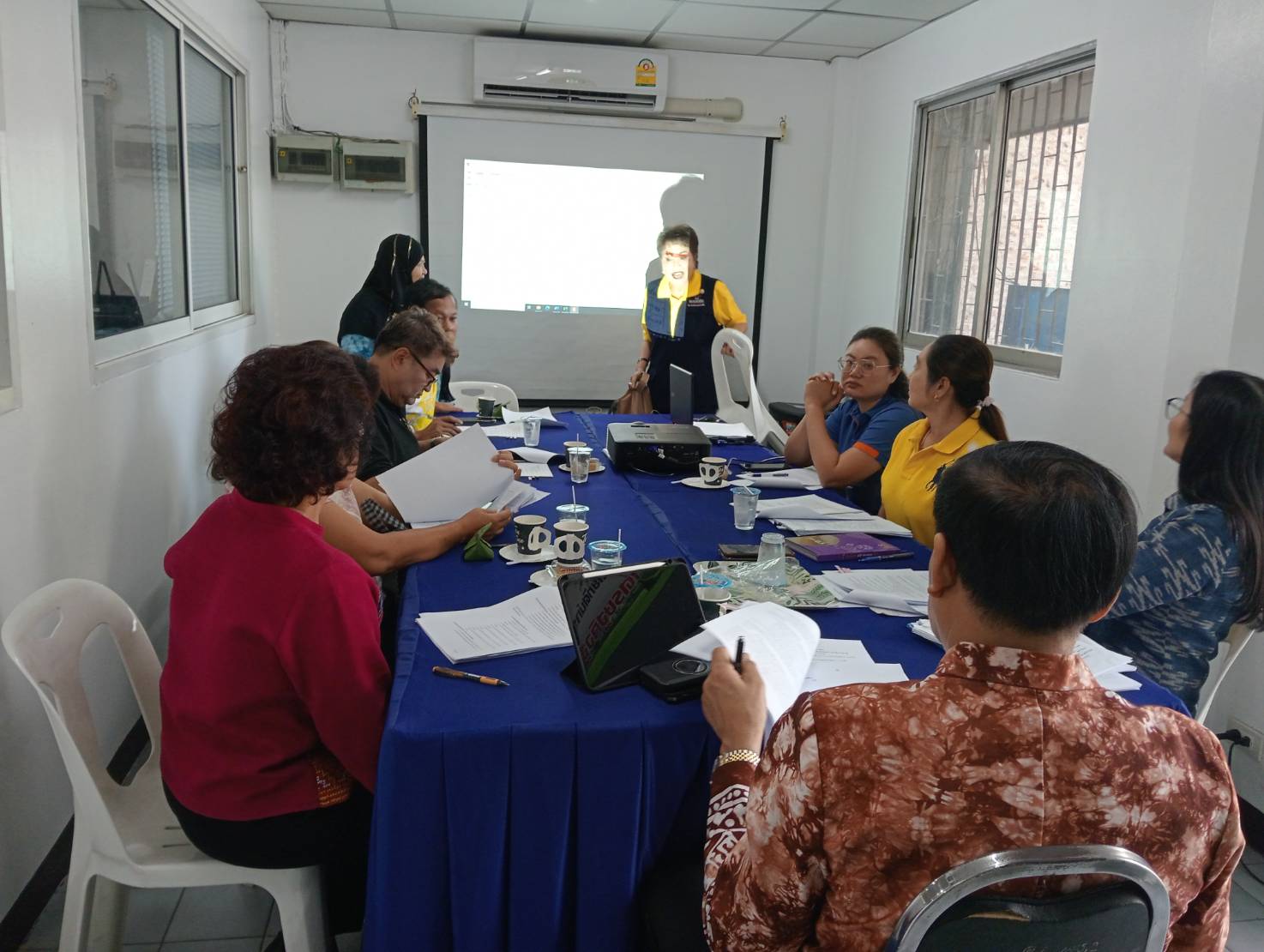 พช.ปากเกร็ดจัดประชุมคณะอนุกรรมการกลั่นกรองและติดตามการดำเนินงานกองทุนพัฒนาบทบาทสตรีอำเภอ(อกส.อ) อำเภอปากเกร็ด ครั้งที่  7/2567 ปีงบประมาณ 2568