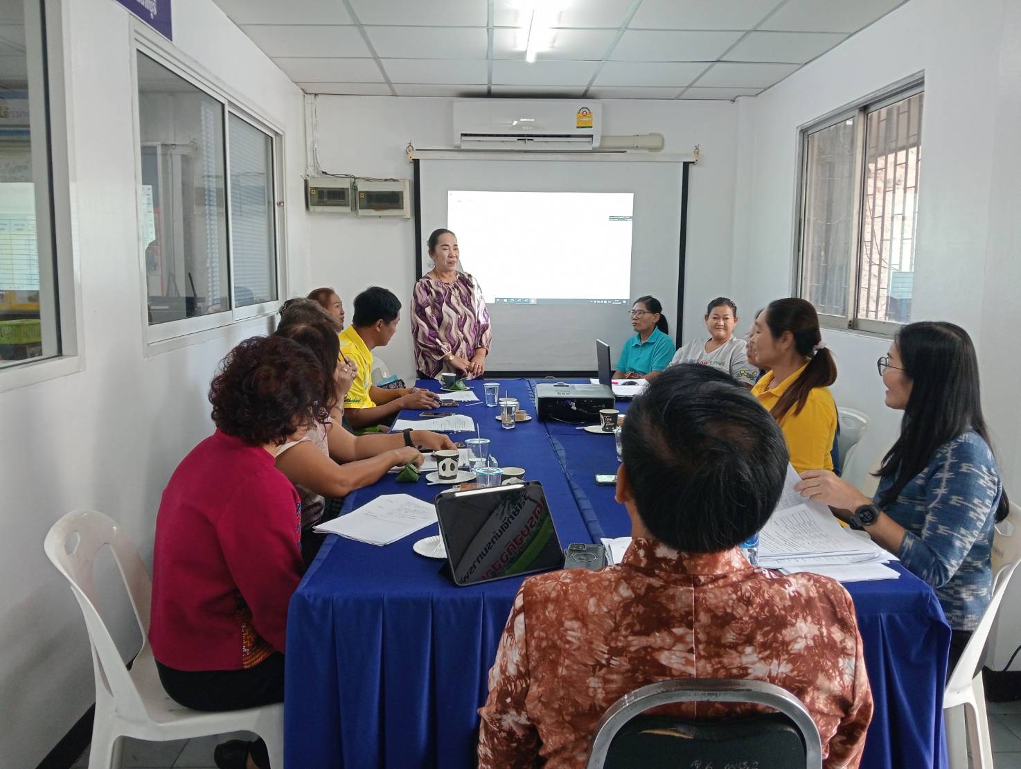 พช.ปากเกร็ดจัดประชุมคณะอนุกรรมการกลั่นกรองและติดตามการดำเนินงานกองทุนพัฒนาบทบาทสตรีอำเภอ(อกส.อ) อำเภอปากเกร็ด ครั้งที่  7/2567 ปีงบประมาณ 2568