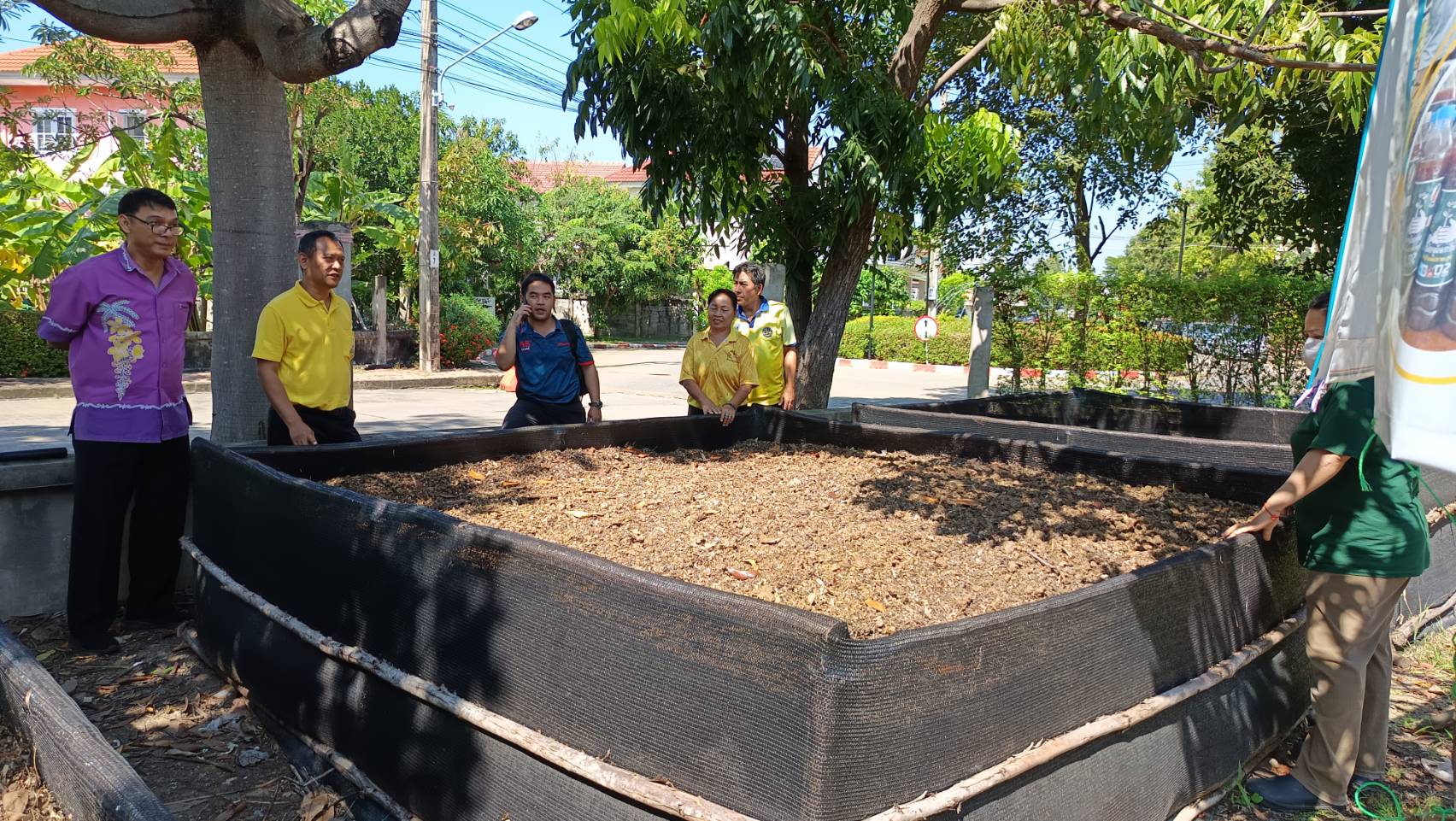 สพอ.บางกรวยดำเนินการเตรียมความพร้อมการจัดทำMOU “ตำบลเข้มแข็งตามหลักปรัชญาของเศรษฐกิจพอเพียง”