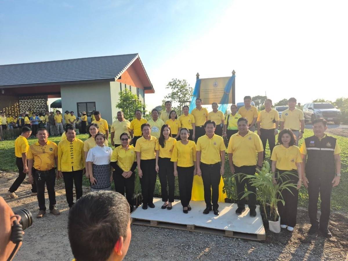 พช.นนทบุรีร่วมกิจกรรมโครงการ การพัฒนาบริหารจัดการน้ำรูปแบบ “โคก หนอง นา โมเดล : การผสมผสานระหว่างวิถีชุมชน และท่อส่งก๊าซธรรมชาติใต้ดิน” เพื่อเฉลิมพระเกียรติพระบาทสมเด็จพระเจ้าอยู่หัว เนื่องในโอกาสมหามงคลเฉลิมพระชนมพรรษา 6 รอบ 28 กรกฎาคม 2567