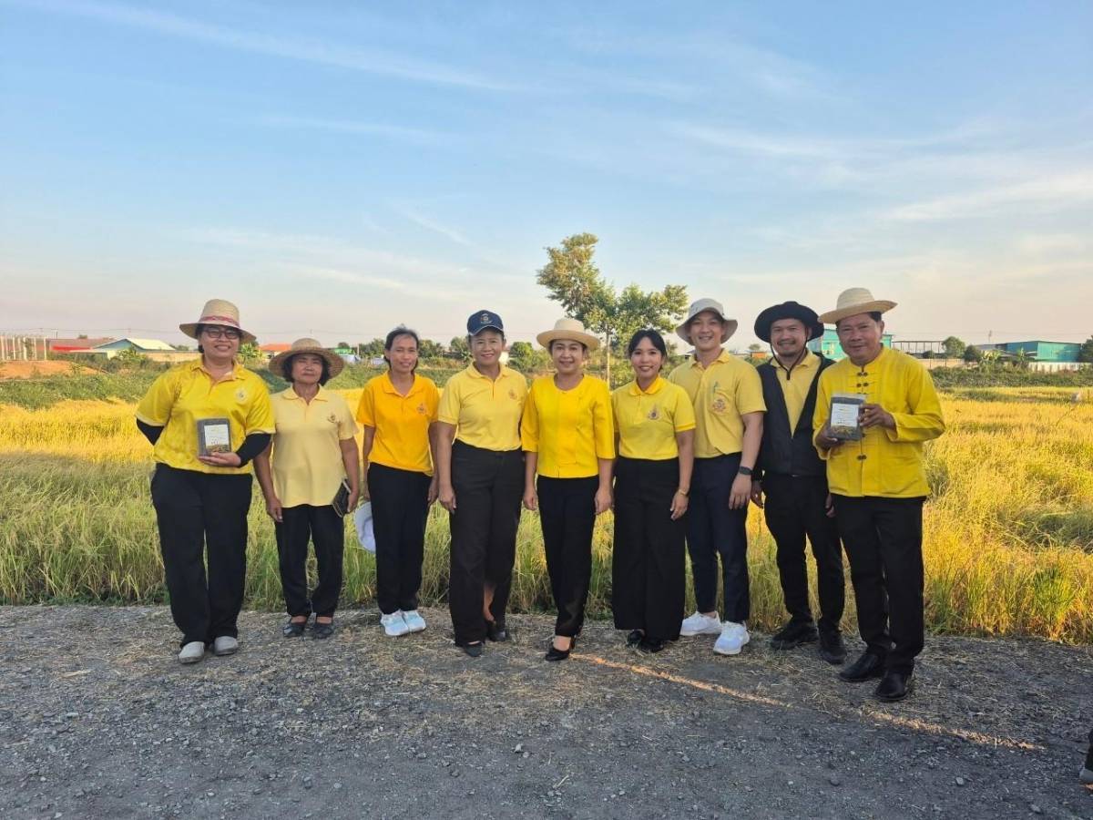 พช.นนทบุรีร่วมกิจกรรมโครงการ การพัฒนาบริหารจัดการน้ำรูปแบบ “โคก หนอง นา โมเดล : การผสมผสานระหว่างวิถีชุมชน และท่อส่งก๊าซธรรมชาติใต้ดิน” เพื่อเฉลิมพระเกียรติพระบาทสมเด็จพระเจ้าอยู่หัว เนื่องในโอกาสมหามงคลเฉลิมพระชนมพรรษา 6 รอบ 28 กรกฎาคม 2567