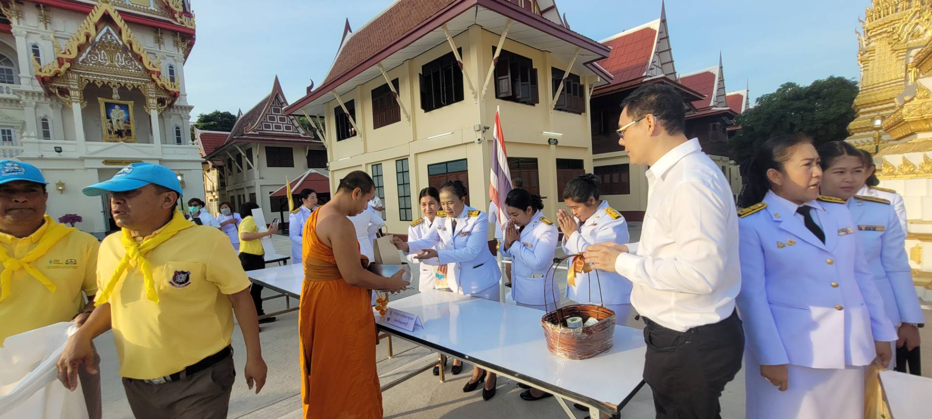 พช.นนท์ร่วมพิธีเจริญพระพุทธมนต์และทำบุญตักบาตรถวายพระราชกุศล เนื่องในวันคล้ายวันประสูติสมเด็จพระเจ้าลูกเธอ เจ้าฟ้าพัชรกิติยาภา นเรนทิราเทพยวดี กรมหลวงราชสาริณีสิริพัชร มหาวัชรราชธิดา