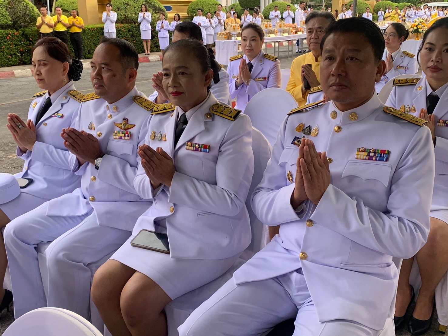 พช.นนท์ ร่วมพิธีทำบุญตักบาตรถวายพระราชกุศล เนื่องในวันคล้ายวันพระบรมราชสมภพพระบาทสมเด็จพระบรมชนกาธิเบศร มหาภูมิพลอดุลยเดชมหาราช บรมนาถบพิตร วันชาติ และวันพ่อแห่งชาติ 5 ธันวาคม 2567