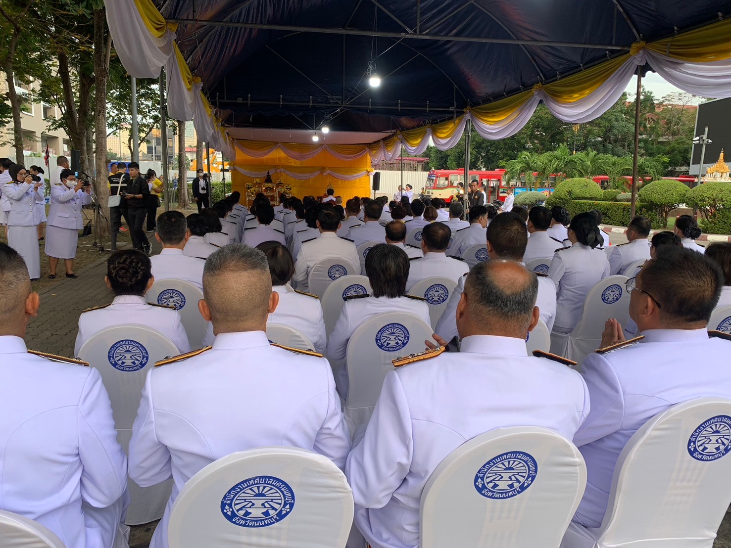 พช.นนท์ ร่วมพิธีทำบุญตักบาตรถวายพระราชกุศล เนื่องในวันคล้ายวันพระบรมราชสมภพพระบาทสมเด็จพระบรมชนกาธิเบศร มหาภูมิพลอดุลยเดชมหาราช บรมนาถบพิตร วันชาติ และวันพ่อแห่งชาติ 5 ธันวาคม 2567