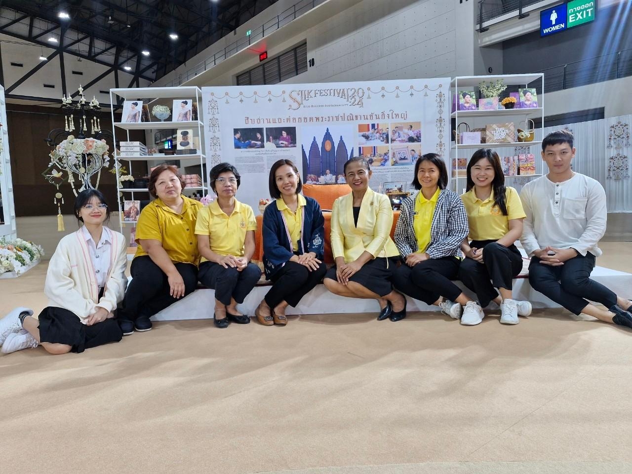 พช.นนทบุรีร่วมงาน Silk Festival 2024 สู่การพัฒนาที่ยั่งยืน