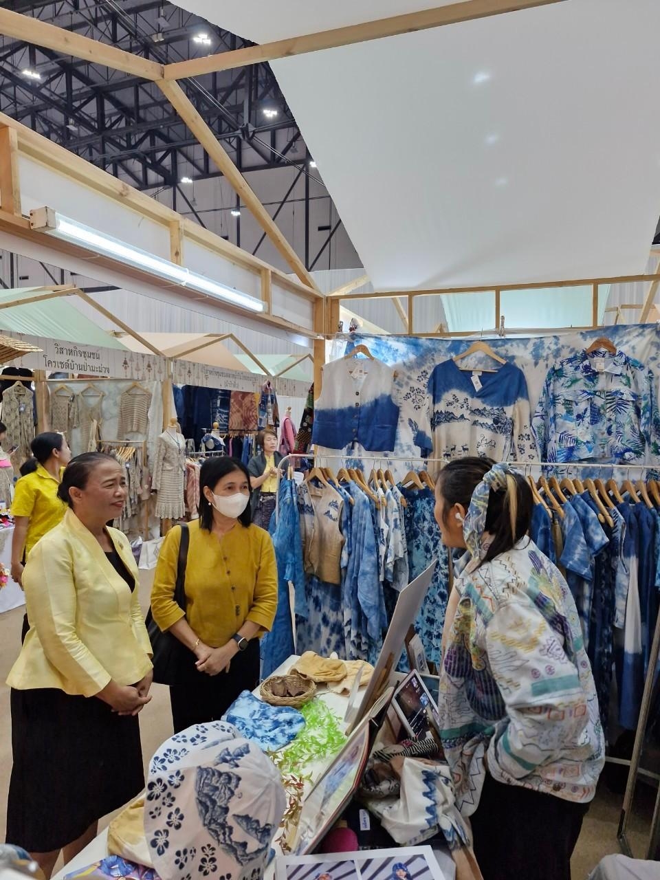 พช.นนทบุรีร่วมงาน Silk Festival 2024 สู่การพัฒนาที่ยั่งยืน