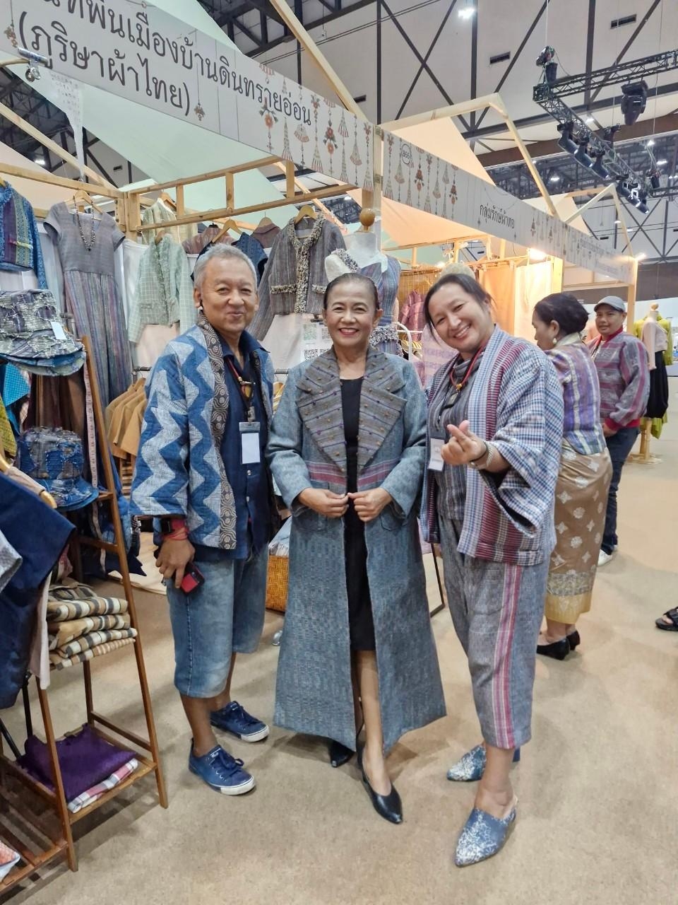 พช.นนทบุรีร่วมงาน Silk Festival 2024 สู่การพัฒนาที่ยั่งยืน