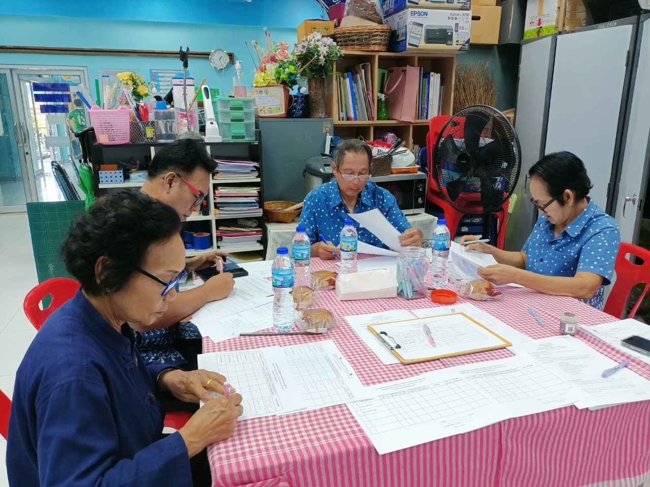 พช.บางกรวย จัดประชุมผู้นำอาสาพัฒนาชุมชน (ผู้นำอช.) ครั้งที่ 1/2568