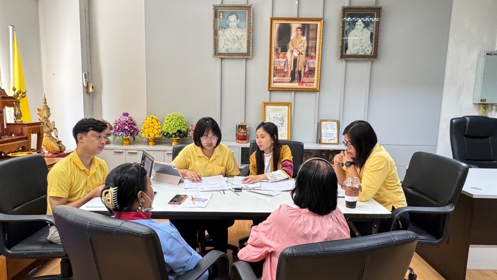 สพอ.เมืองนนทบุรีติดตามการดำเนินงานกองทุนพัฒนาบทบาทสตรีเทศบาลนครนนทบุรี